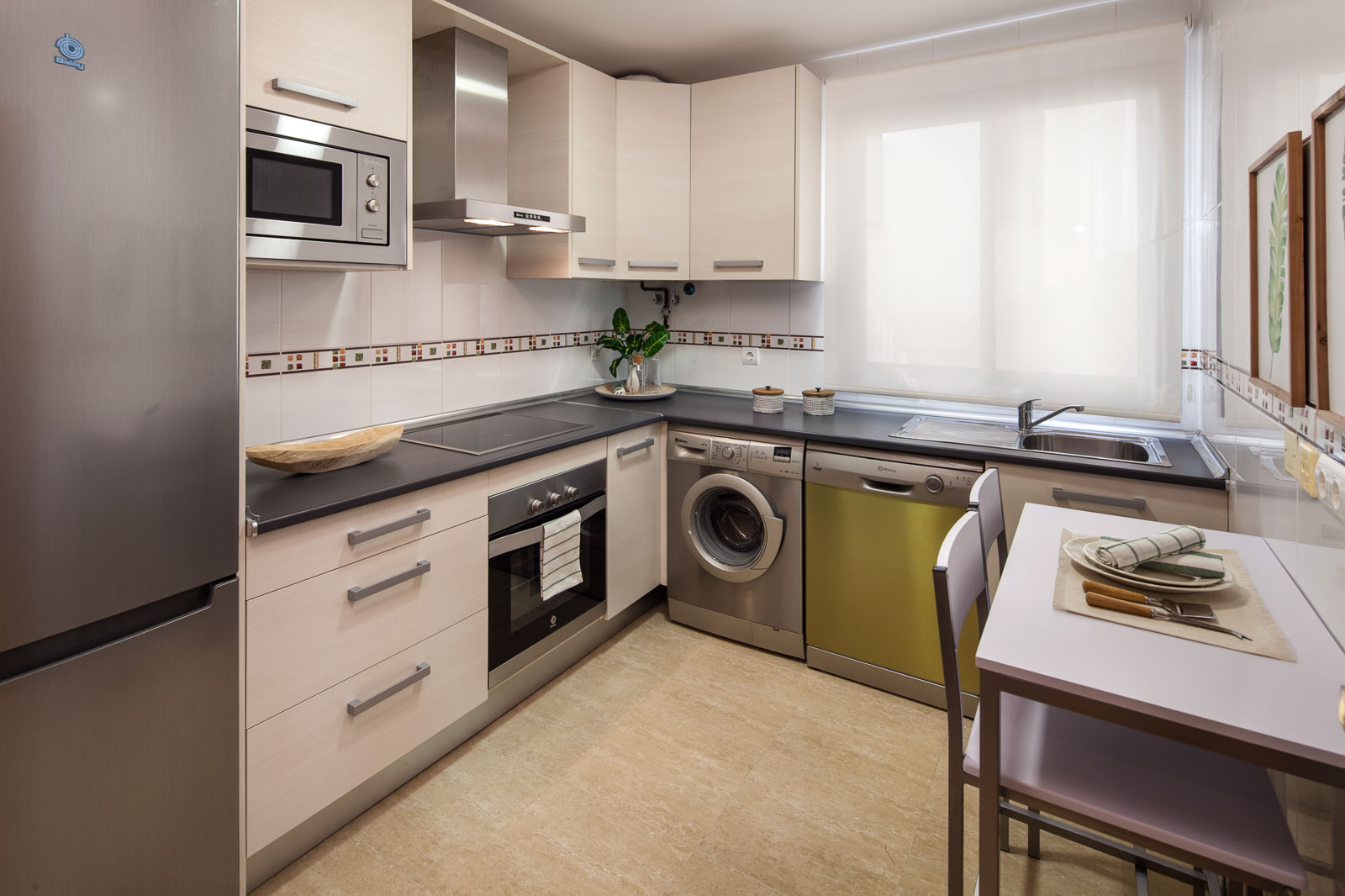 calle Germanos 8, Roquetas de Mar, Almería 04720, 3 Habitaciones Habitaciones, ,2 BathroomsBathrooms,Vivienda,Vendida,Edificio Aguamarina,calle Germanos,1012