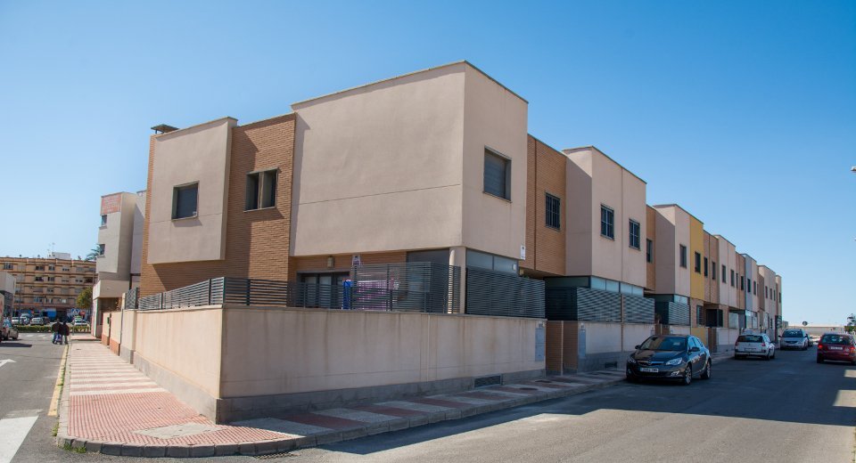 Calle Miguel Servet 8, Roquetas de Mar, Almería 04740, 4 Habitaciones Habitaciones, ,2 BathroomsBathrooms,Vivienda,Vendida,Jardines de la avenida,Calle Miguel Servet,1039